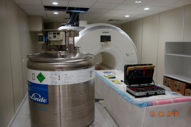 Montáž magnetu – Oblastní nemocnice Trutnov